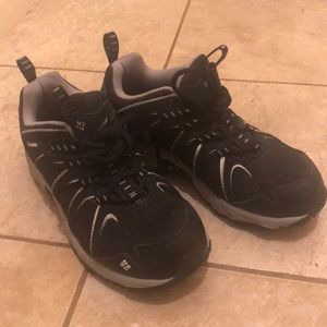 Columbia sneakers size 8